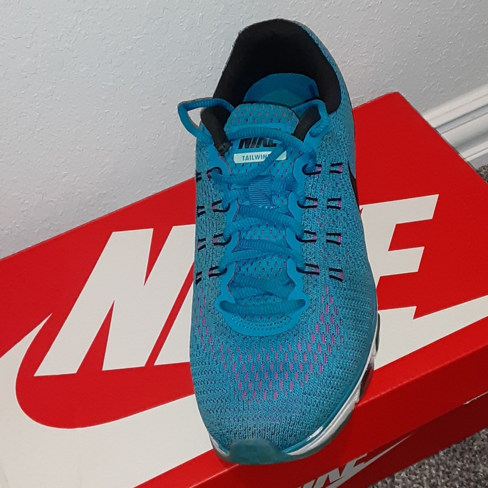 Air Max - Picture 4 of 4